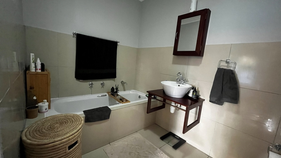 3 Bedroom Property for Sale in Royal Ascot Western Cape